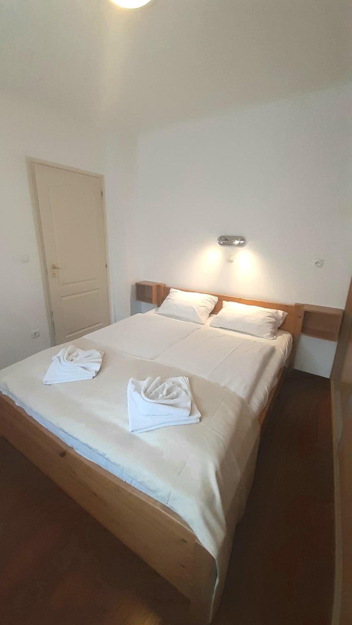 Mary Apartmanhaz Heviz Exterior photo