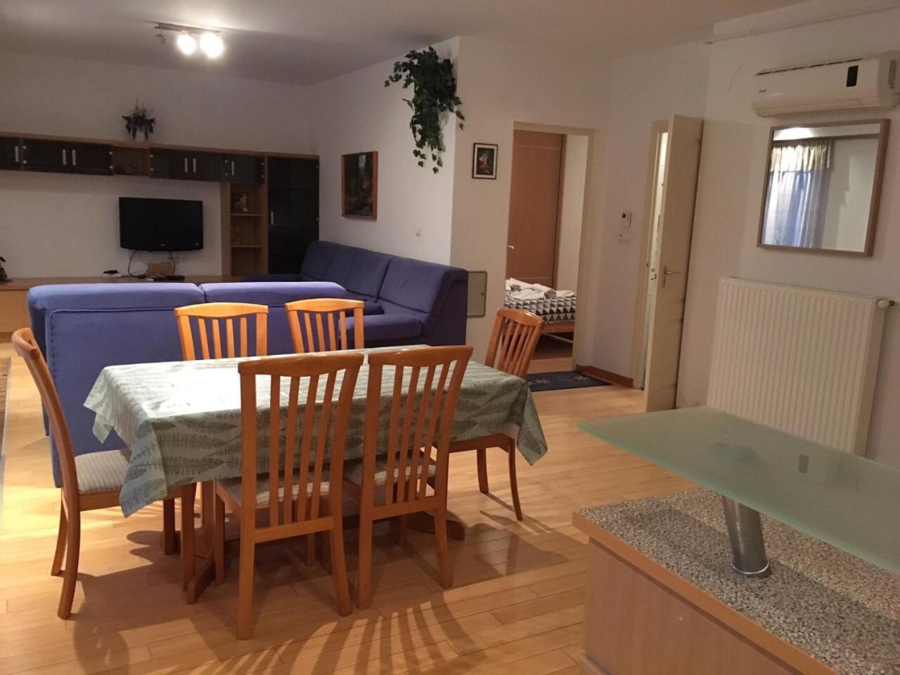 Mary Apartmanhaz Heviz Exterior photo